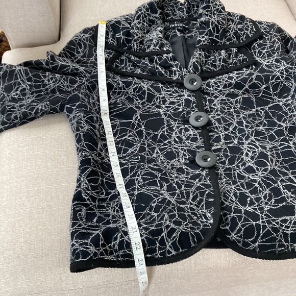 Insight unique double collar jacket - Picture 10 of 12